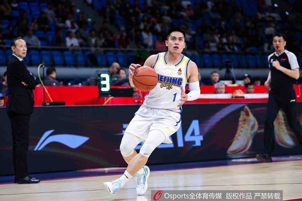 高效全能!陈盈骏11中7砍下18分7篮板7助攻